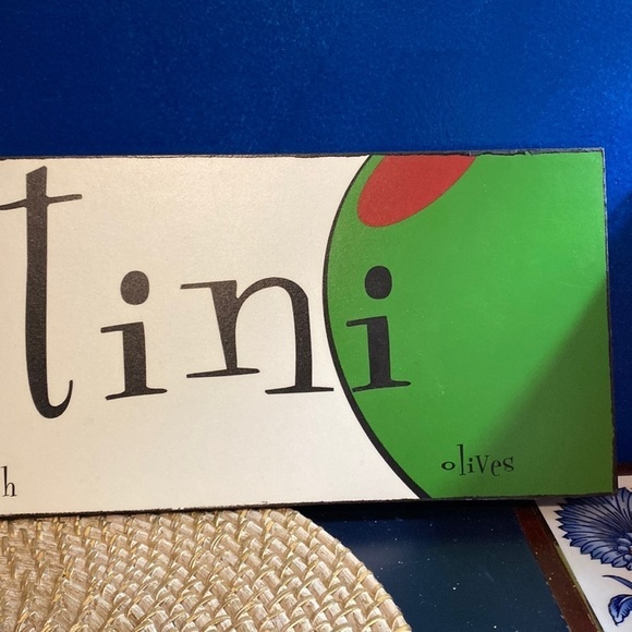 Barloga Studios Martini, Vodka, Vermouth and Olives 🫒 Picture Sign - Picture 4 of 8